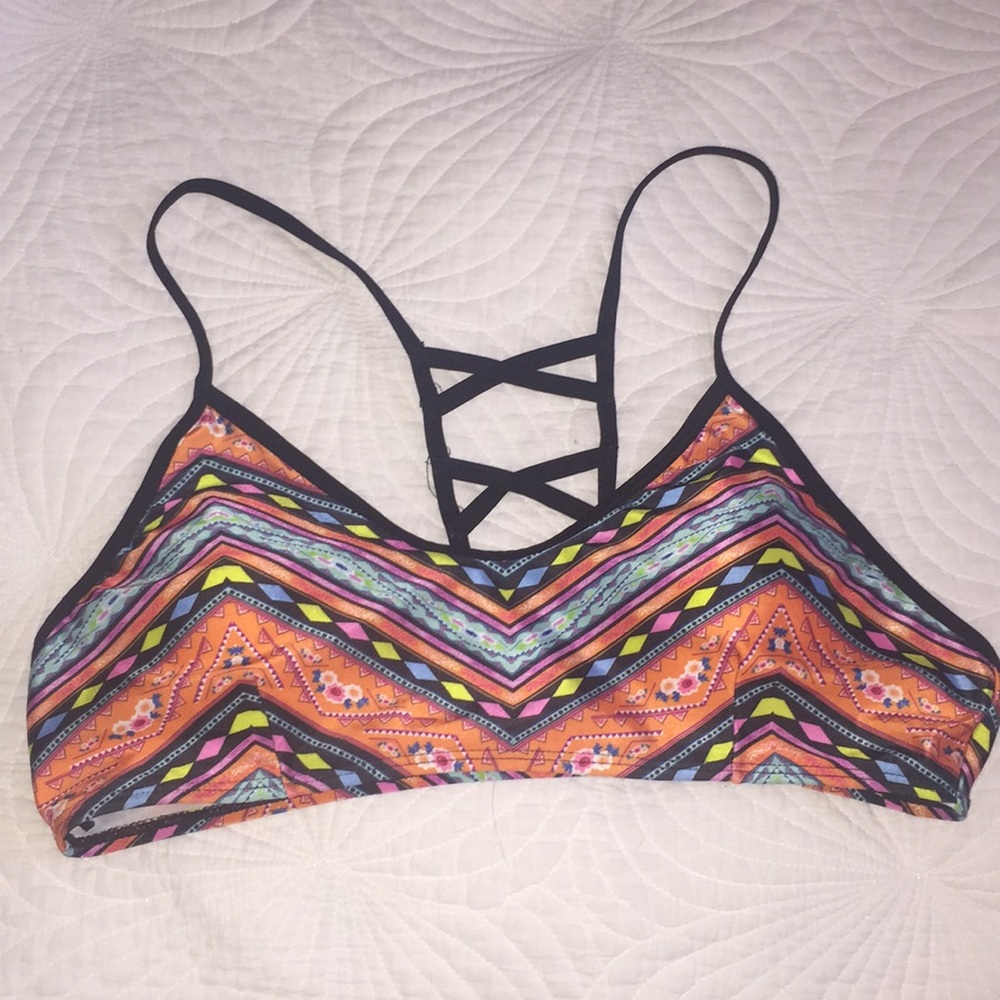Bikini top NEVER WORN BEFORE - Picture 1 of 2